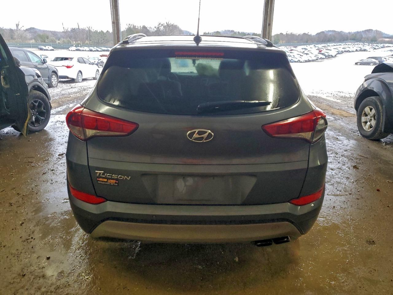 2017 Hyundai Tucson Limited - Image 6