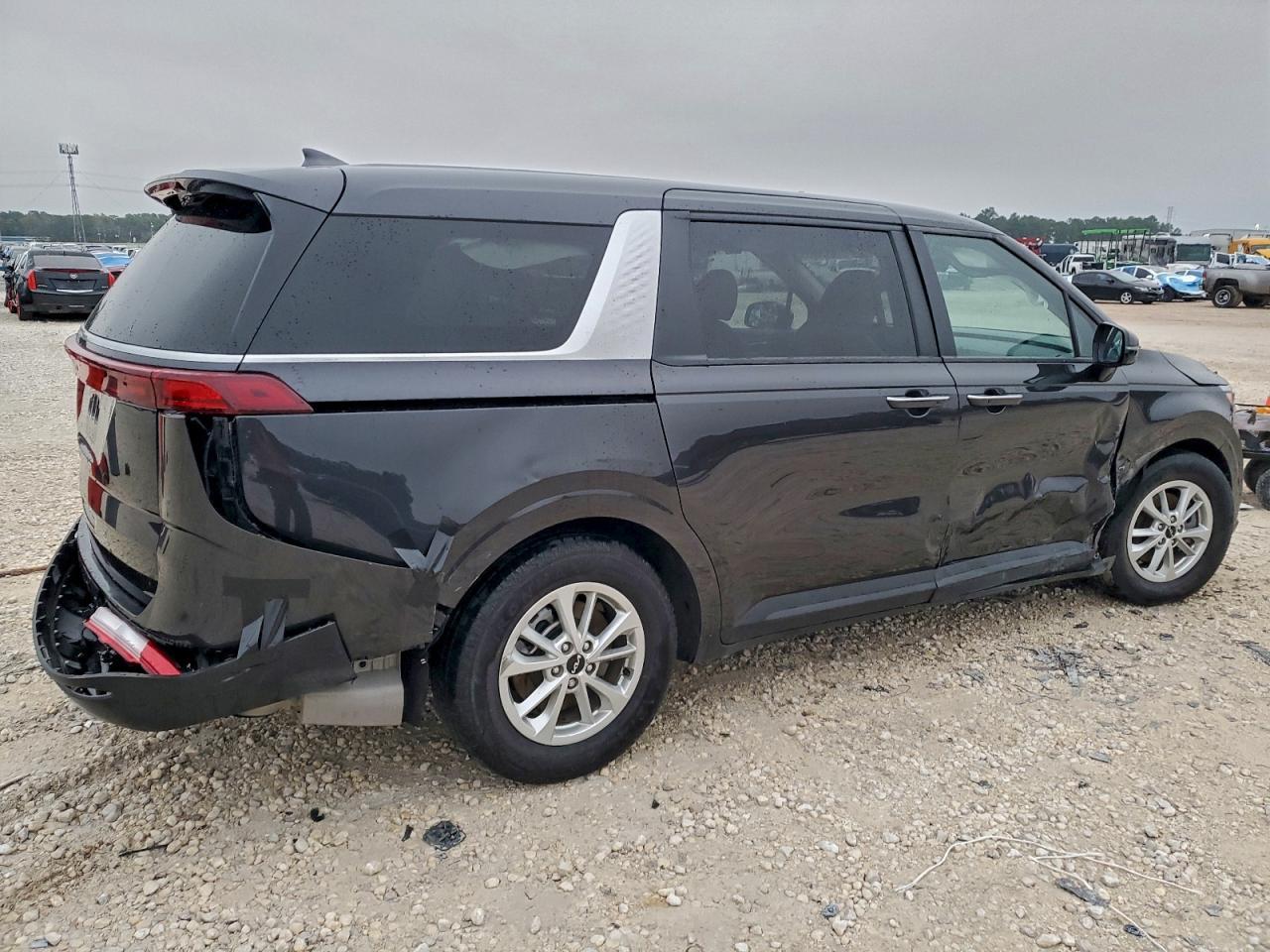 2024 Kia Carnival Lx - Фото 3