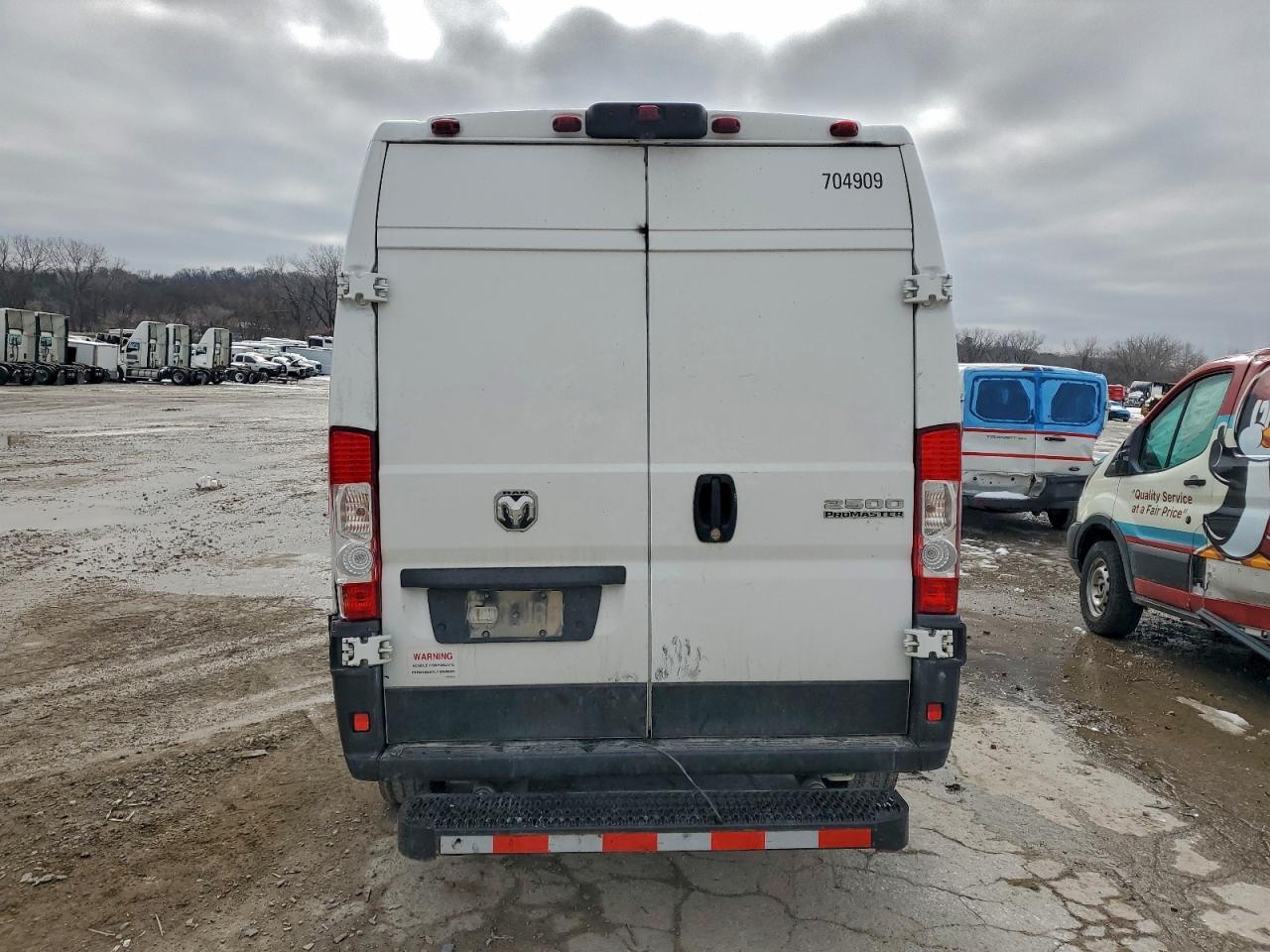 2023 Ram Promaster 2500 Delivery Van - Фото 6