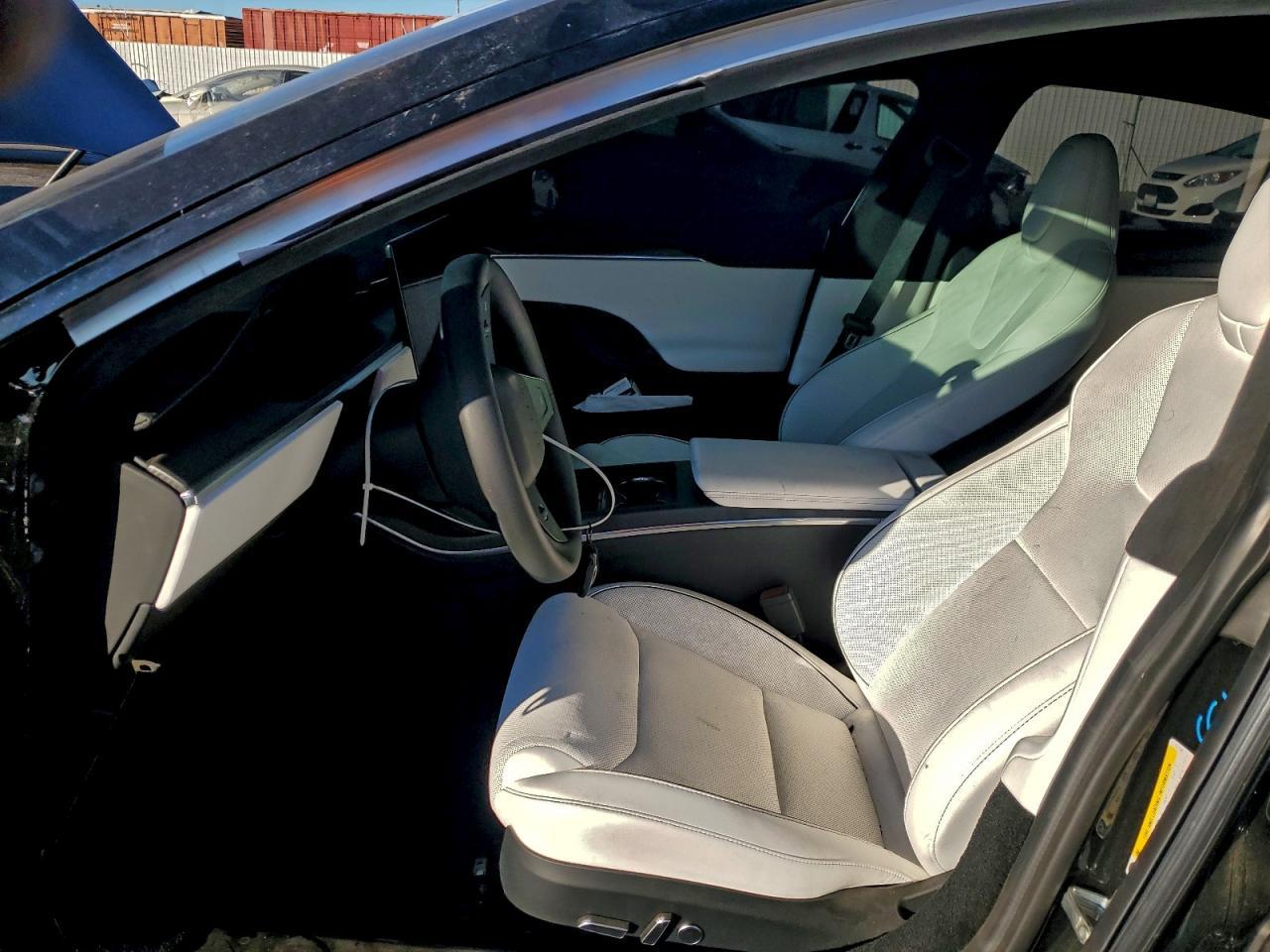 2023 Tesla Model S - Фото 7