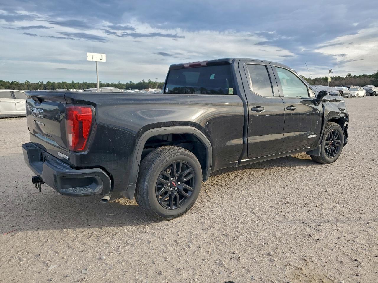 2023 GMC Sierra C1500 Elevation - Image 3