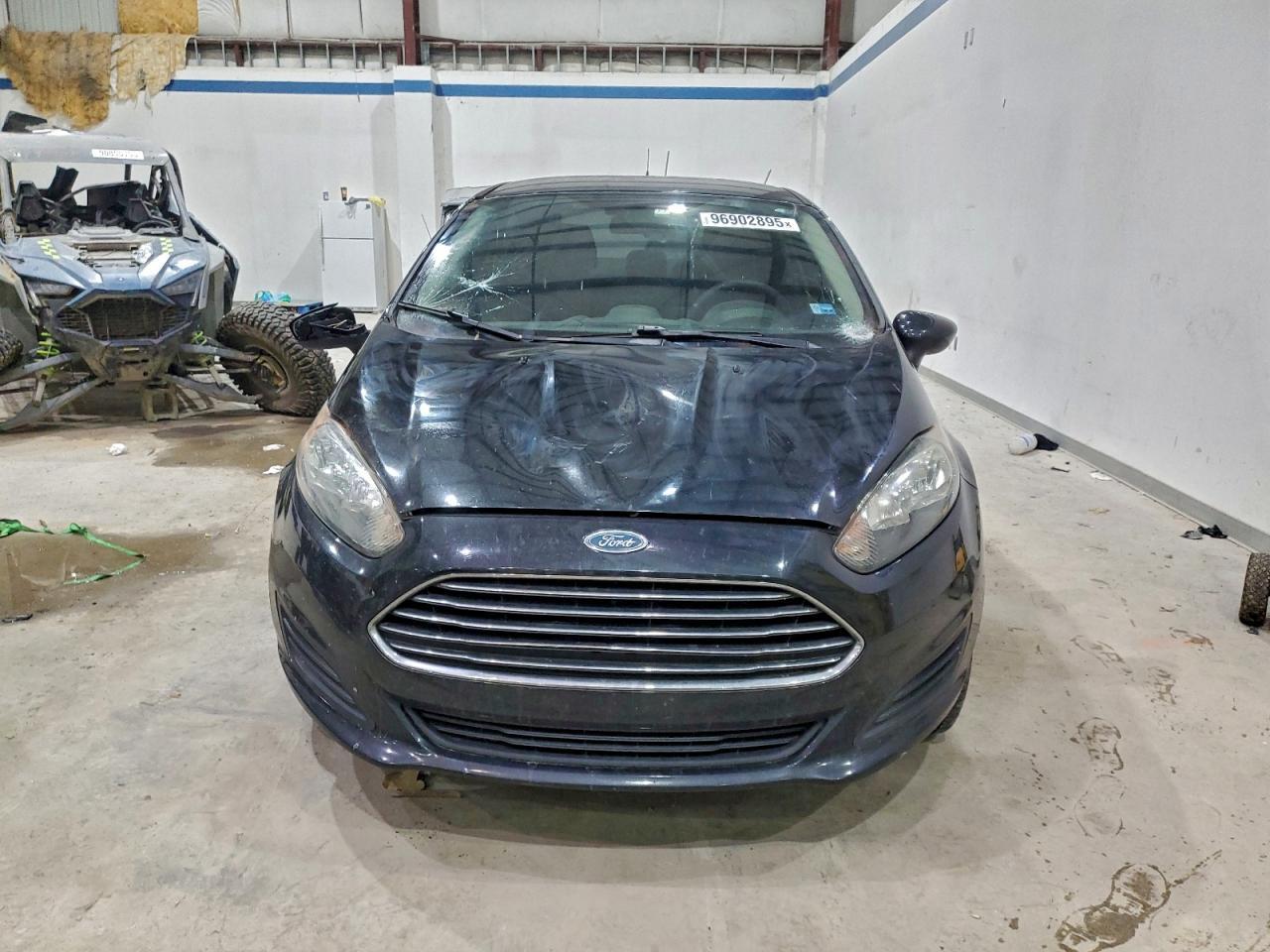 2015 Ford Fiesta S - Фото 5