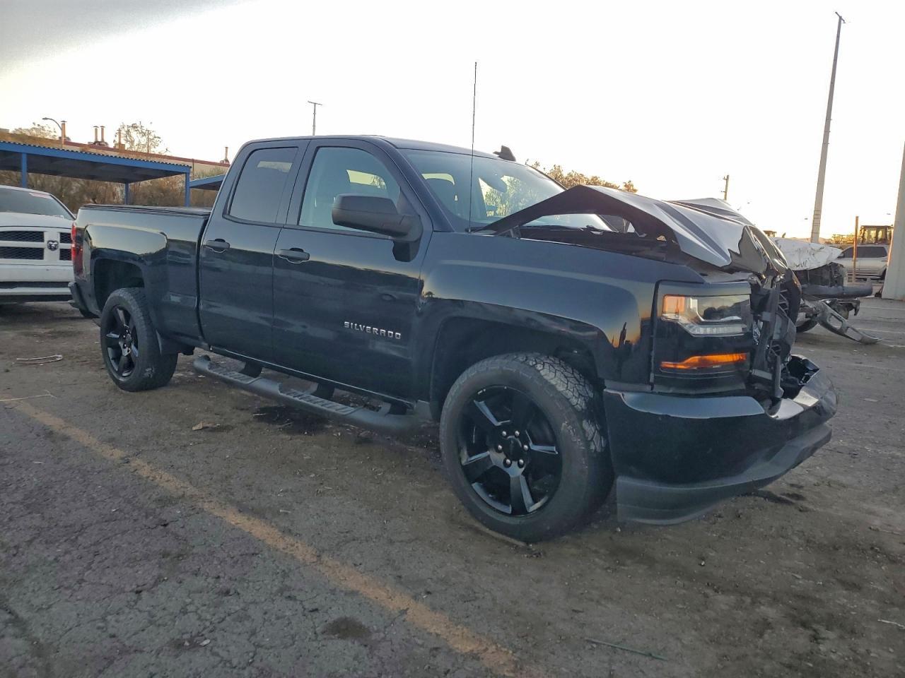 2016 Chevrolet Silverado C1500 - Фото 4