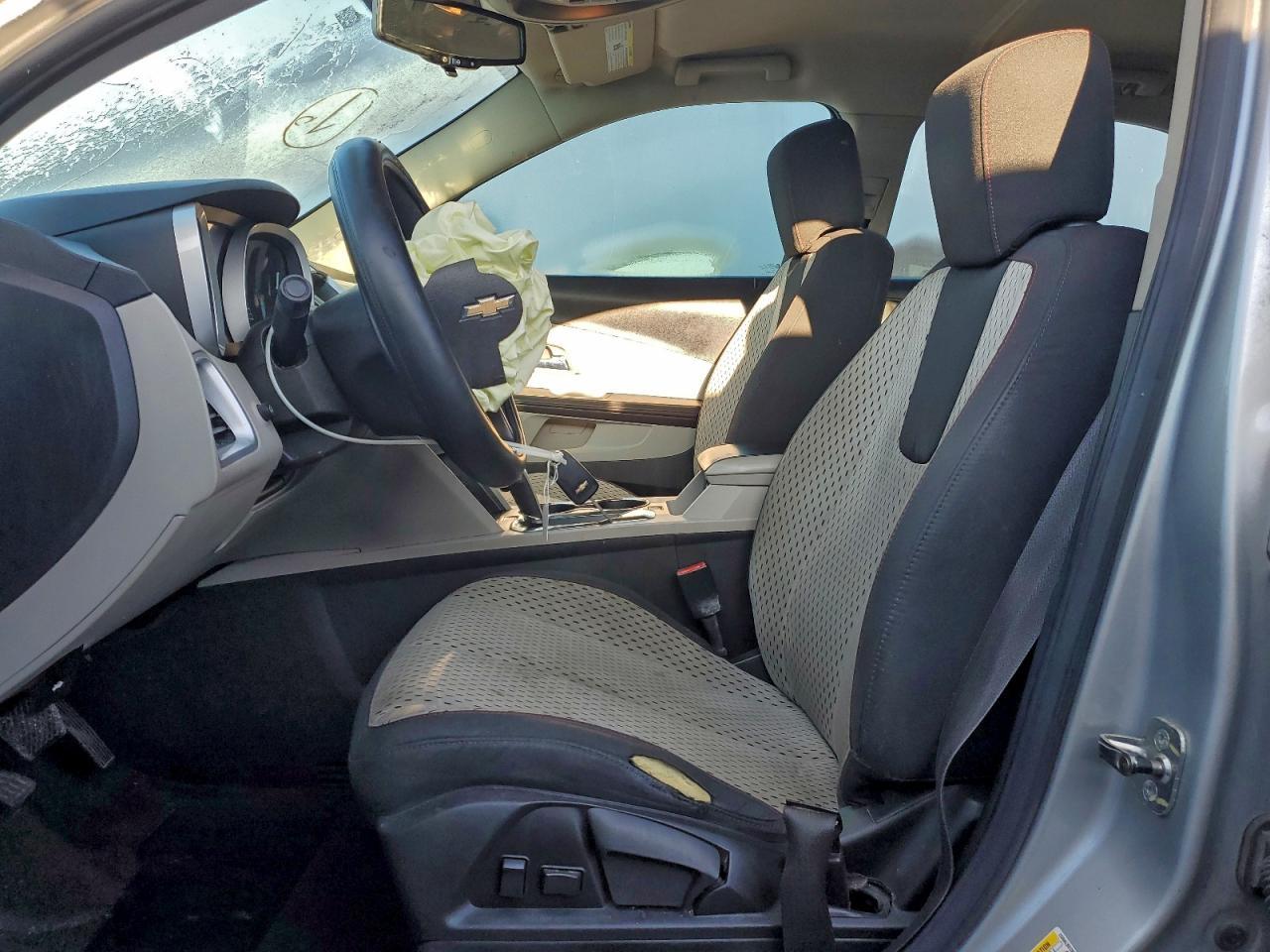 2011 Chev Equinox Ls - Image 7