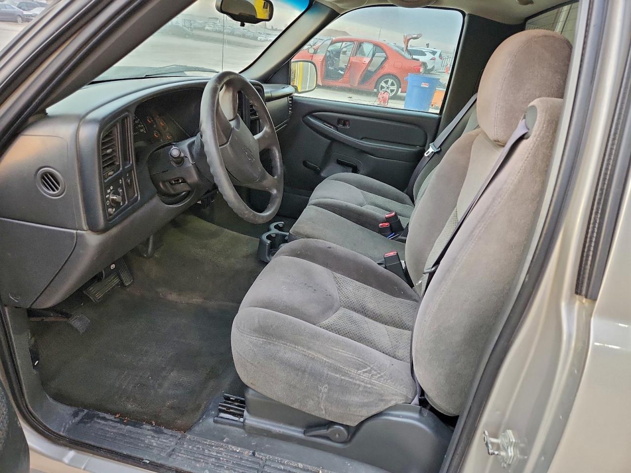 2006 Chevrolet Silverado C1500 - Image 7