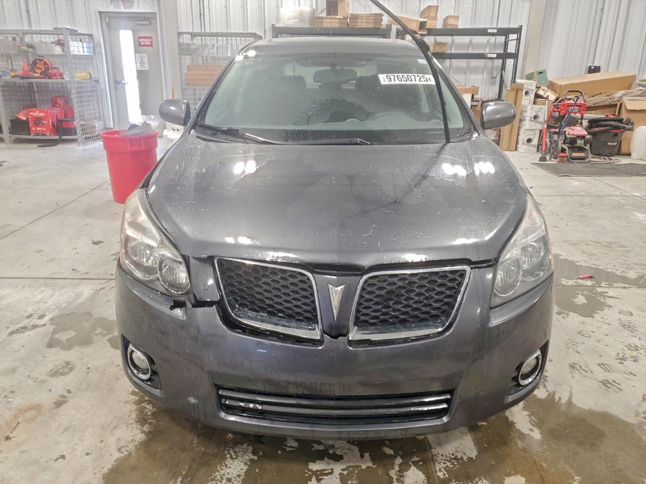 2010 Pontiac Vibe - Image 5