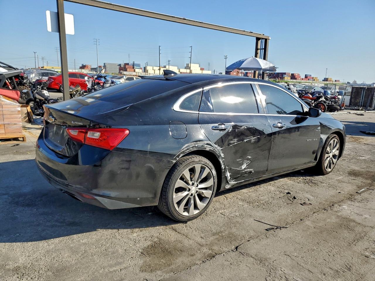 2016 Chevrolet Malibu Premier - Фото 3