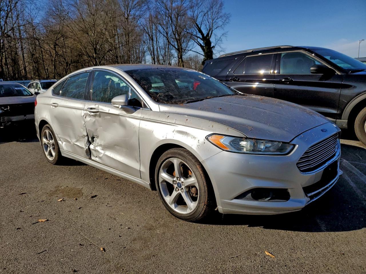 2016 Ford Fusion Se - Фото 4