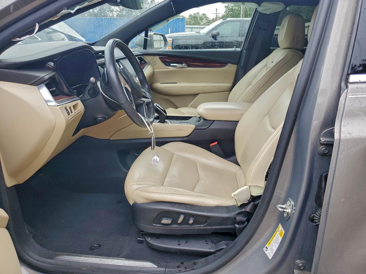 2018 Cadillac Xt5 Luxury - Image 7