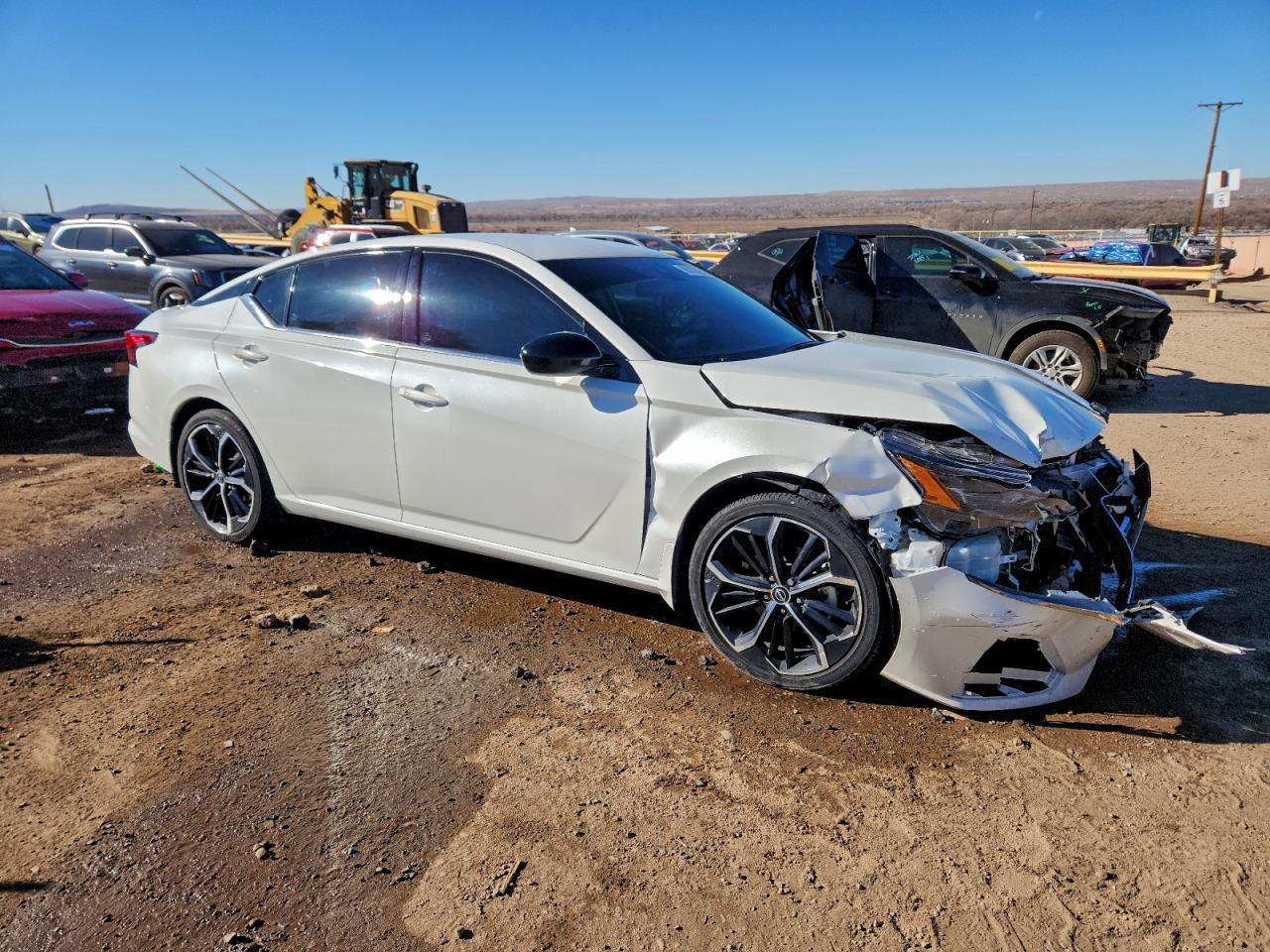 2023 Nissan Altima Sr - Image 4