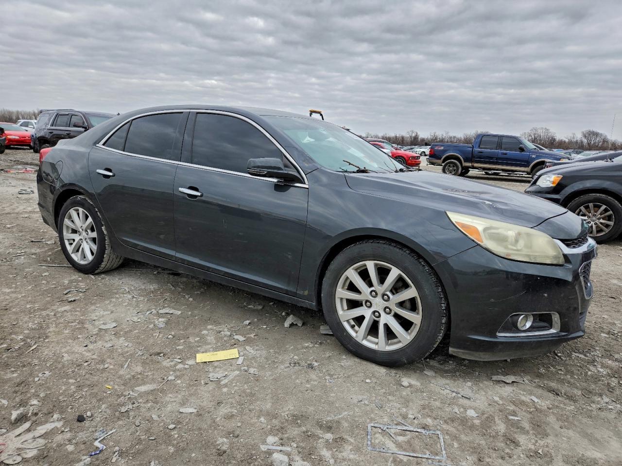 2014 Chev Malibu - Image 4