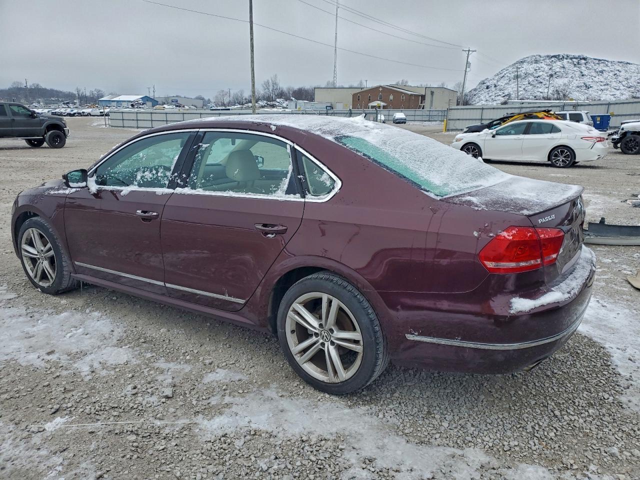 2014 Volkswagen Passat Sel - Image 2