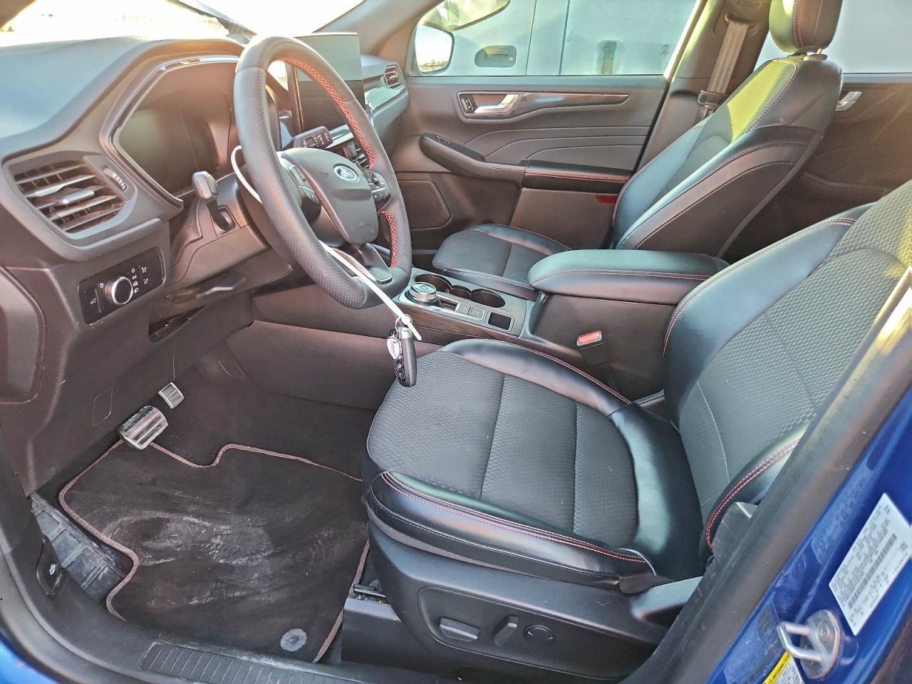 2023 Ford Escape St Line - Фото 7