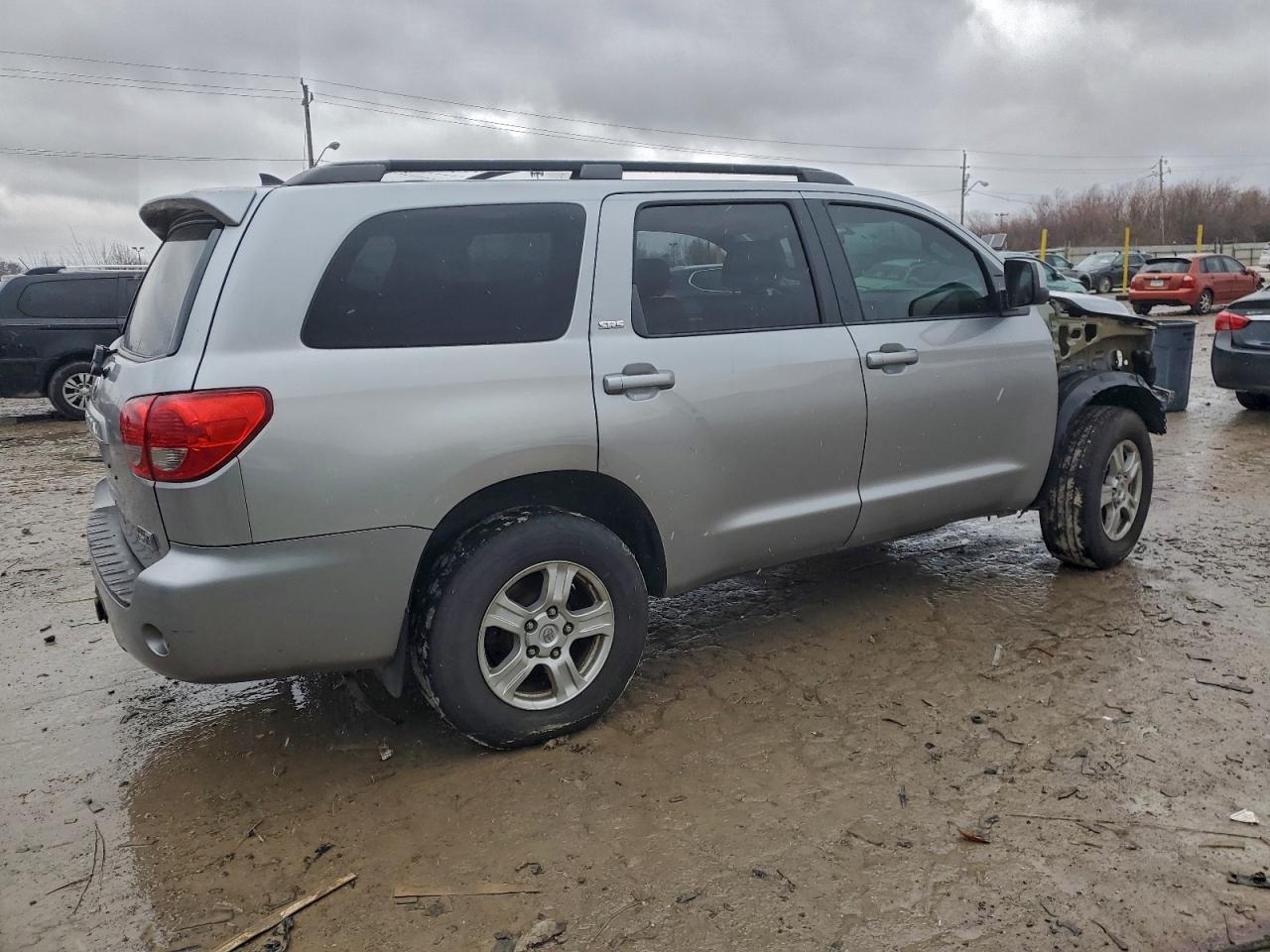 2017 Toyota Sequoia Sr5 - Фото 3