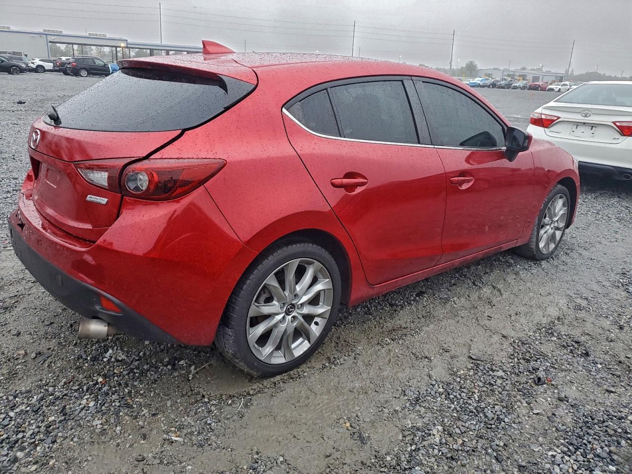 2016 Mazda 3 Grand Touring - Image 3