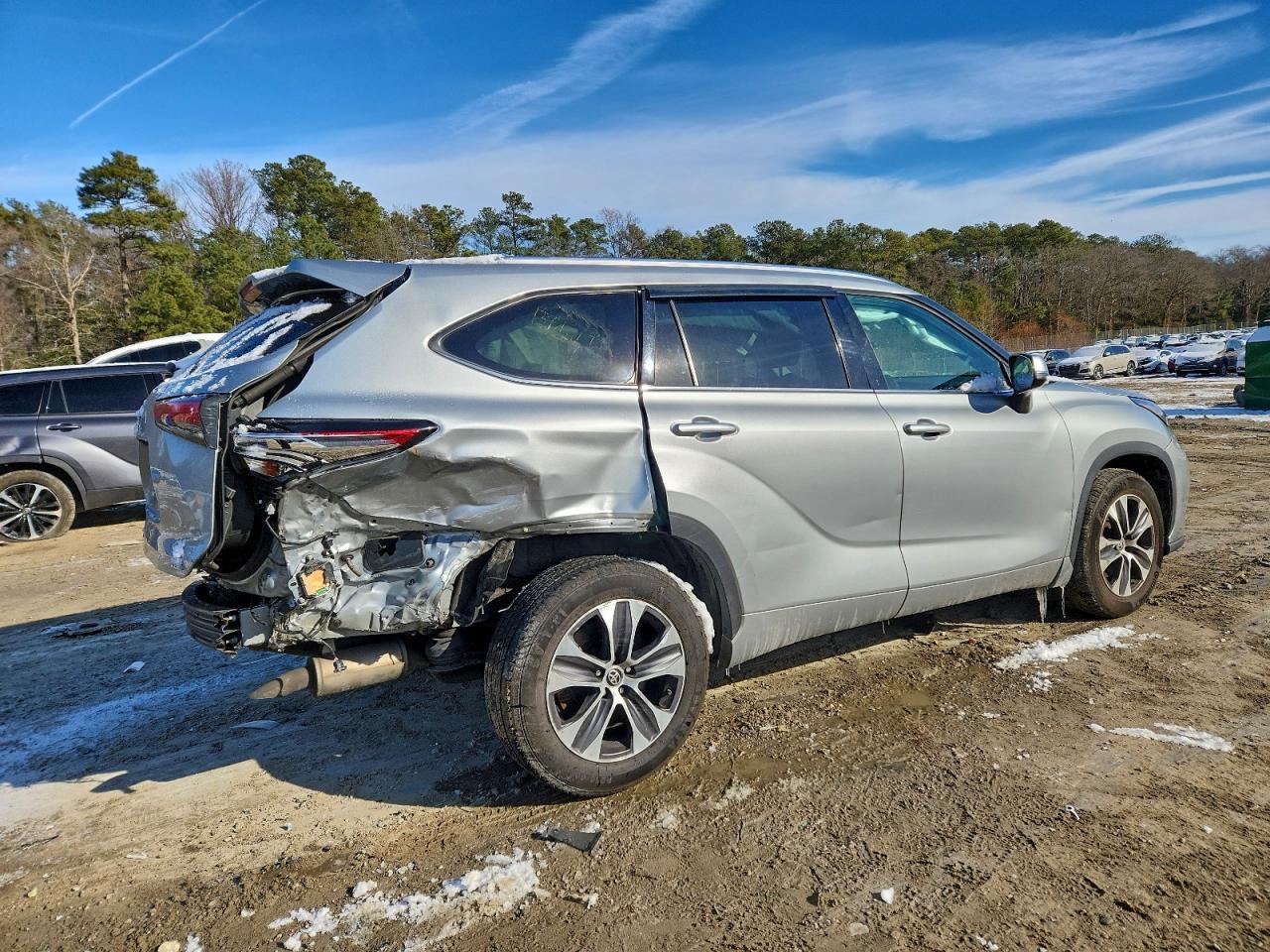 2021 Toyota Highlander Xle - Фото 3