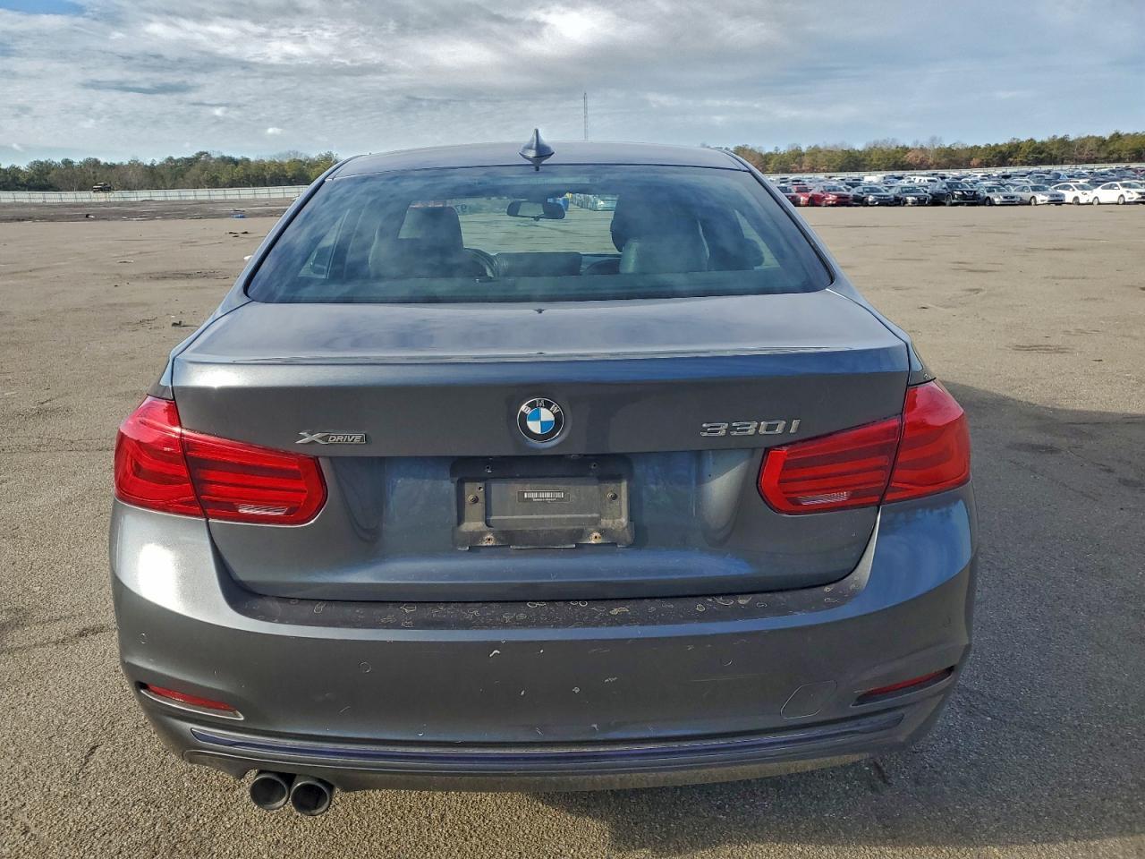 2018 BMW 330 Xi - Фото 6