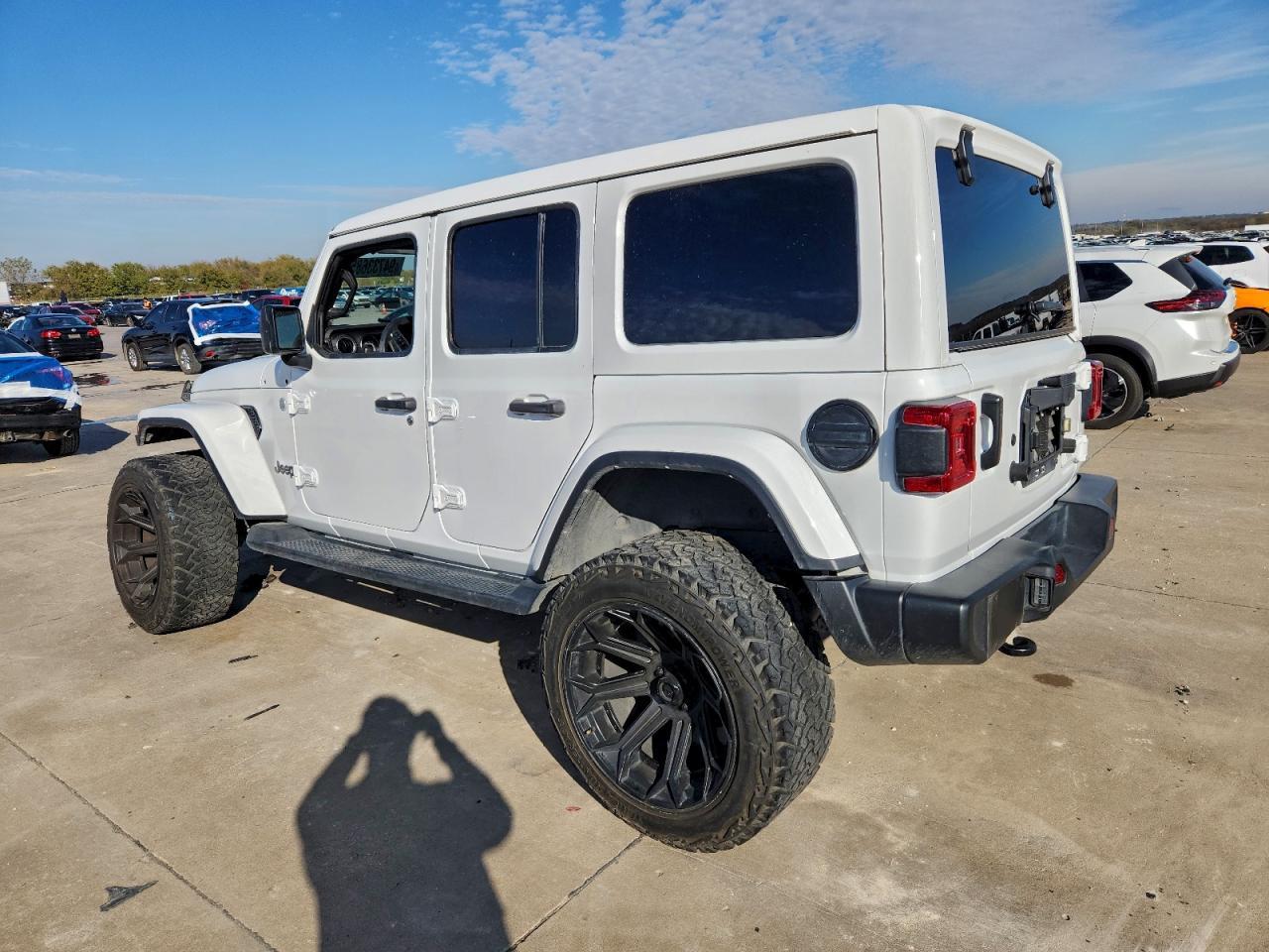 2022 Jeep Wrangler Unlimited Sahara - Image 2