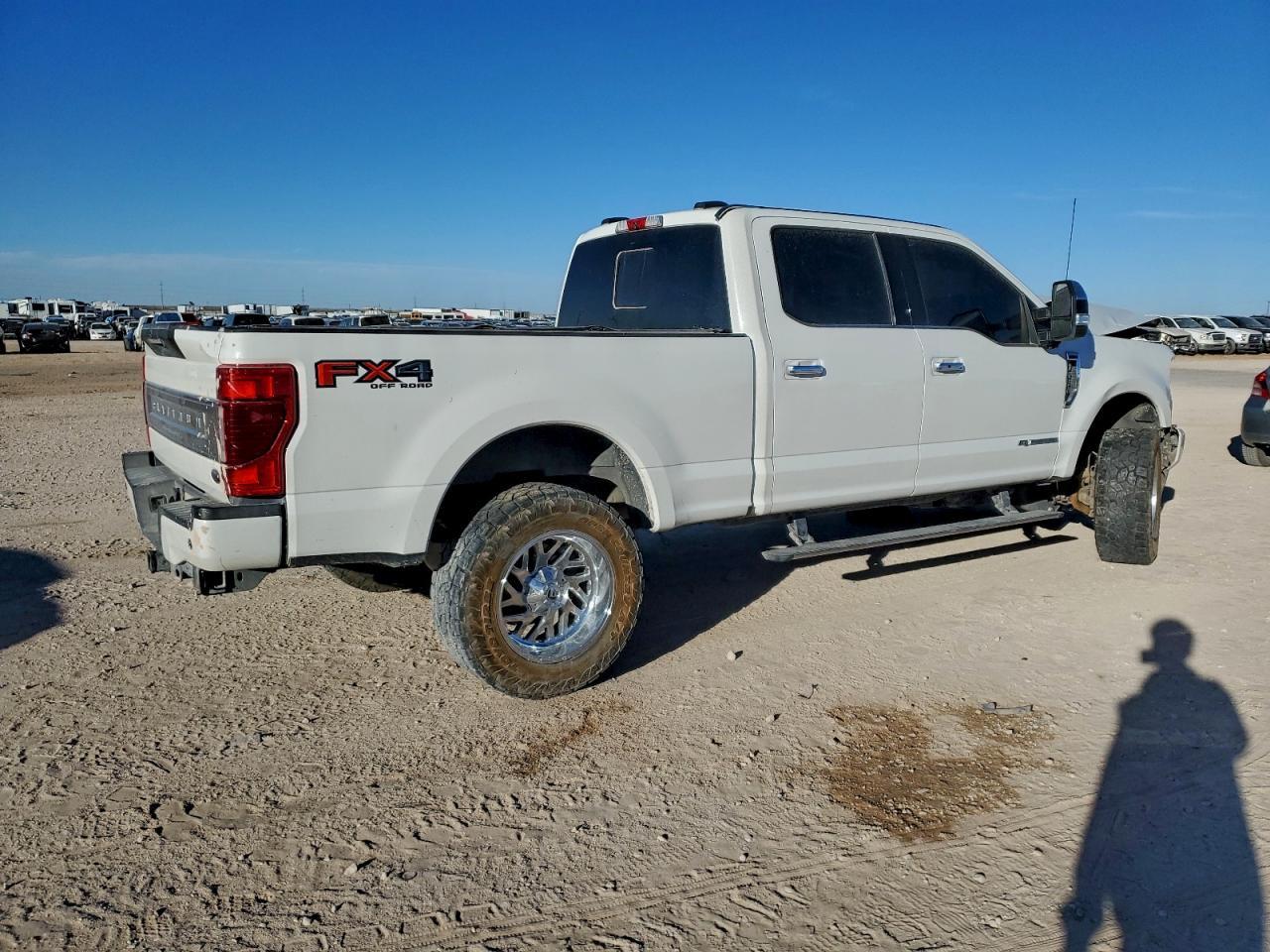 2021 Ford F250 Super Duty - Фото 3
