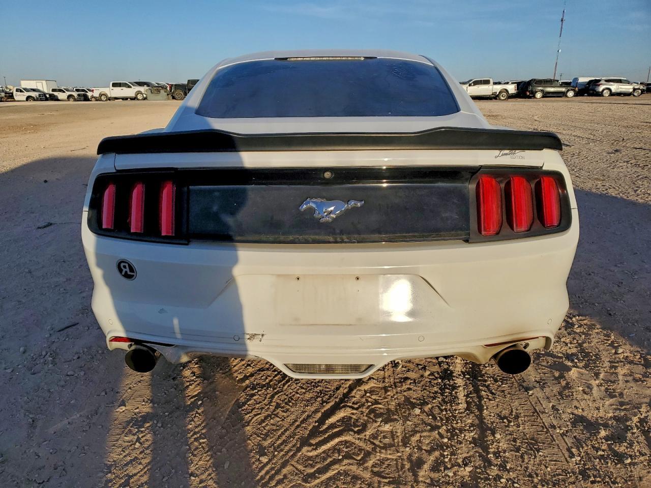 2017 Ford Mustang - Image 6