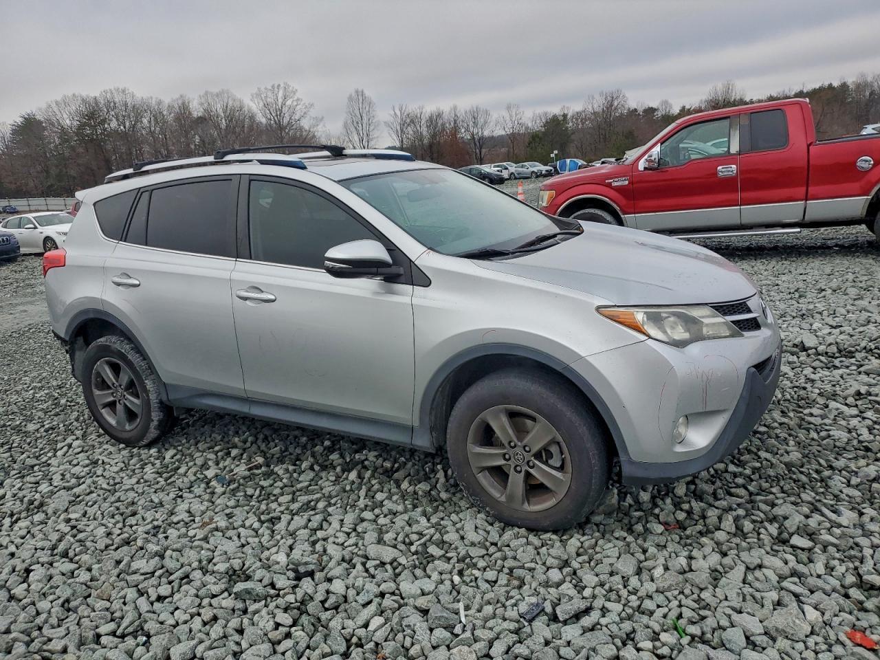 2015 Toyota Rav4 Xle - Image 4