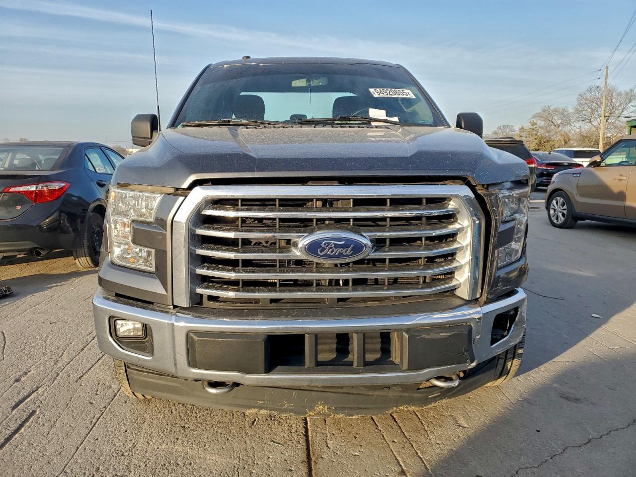 2017 Ford F150 Supercrew - Image 5