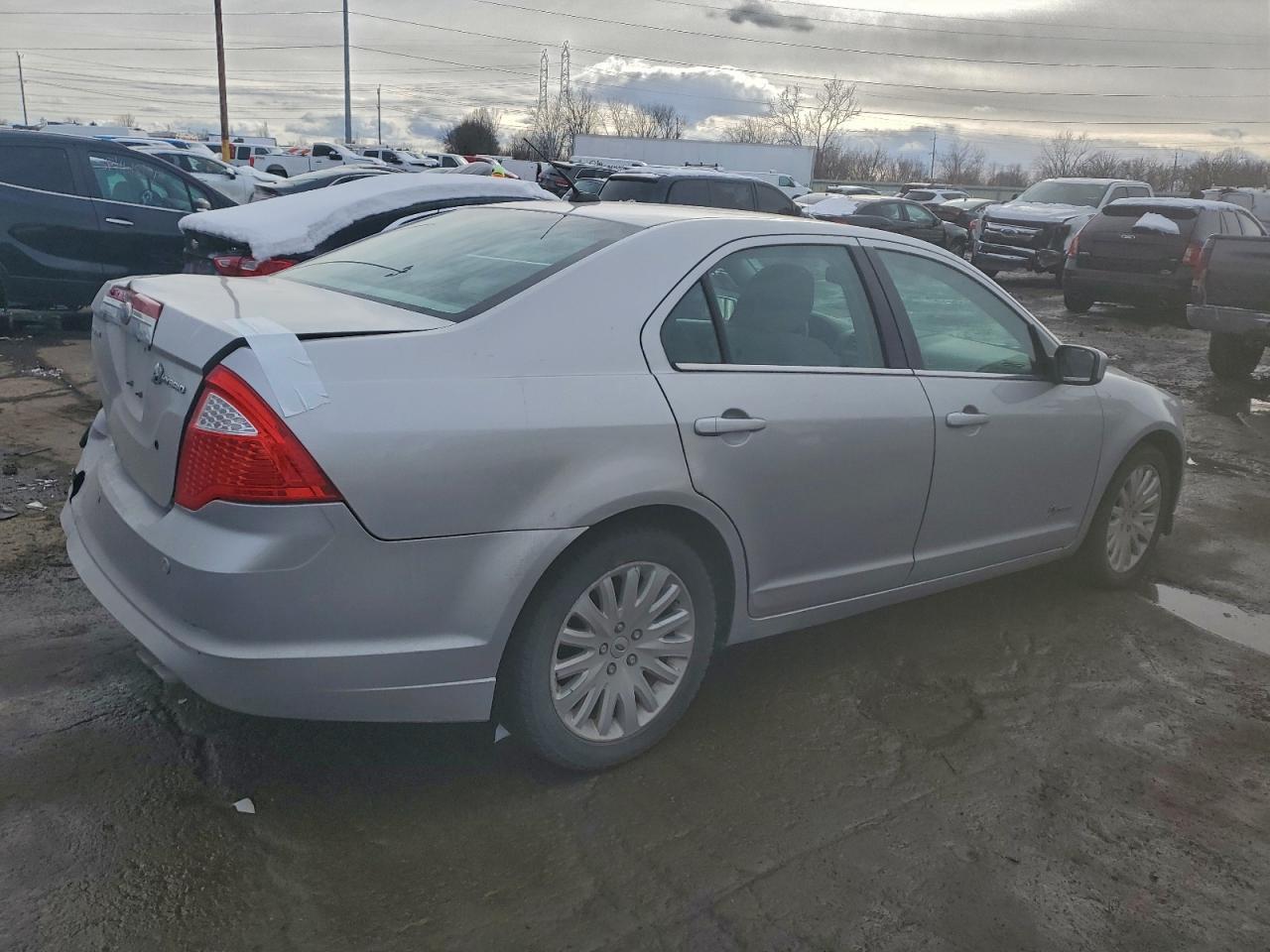 2010 Ford Fusion Hybrid - Фото 3