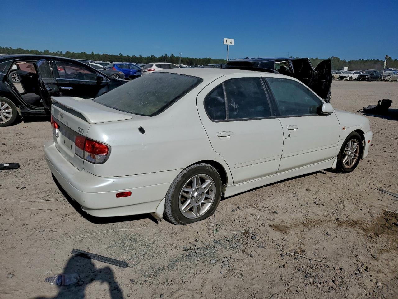 2002 Infiniti G20 - Фото 3