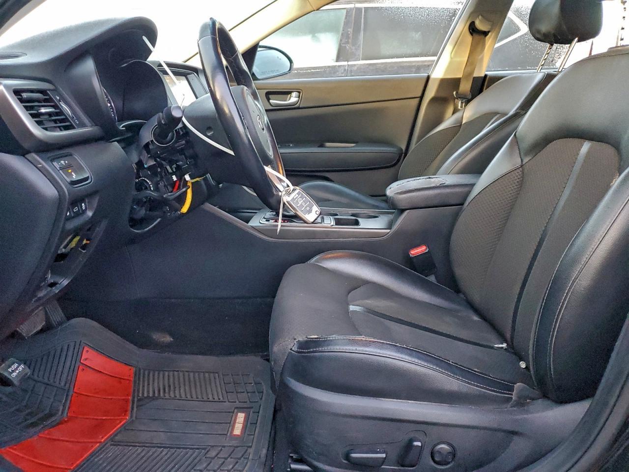 2018 Kia Optima S - Image 7