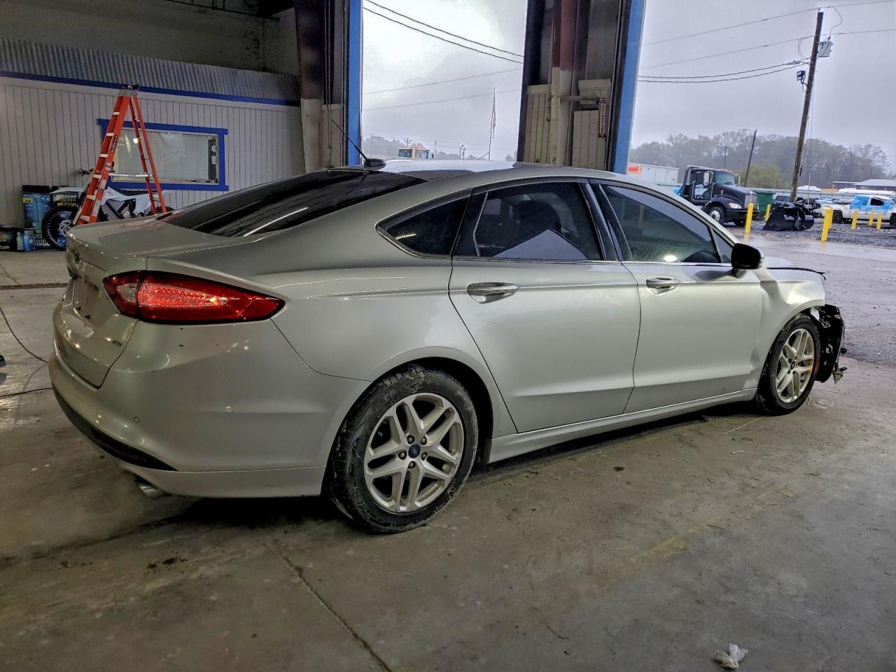 2016 Ford Fusion Se - Image 3