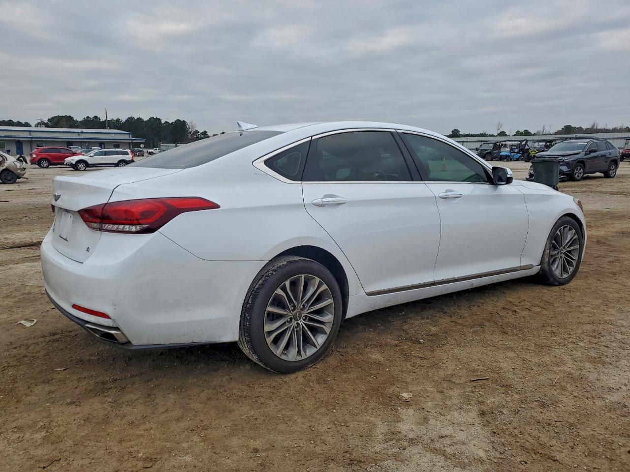 2015 Hyundai Genesis 3.8L - Фото 3