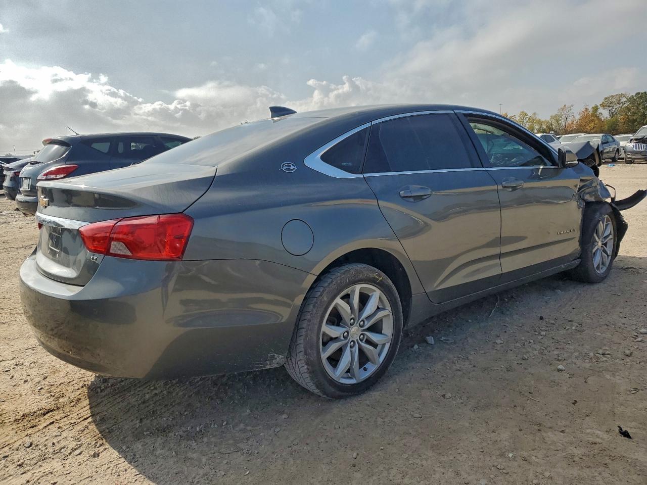 2016 Chevrolet Impala Lt - Фото 3