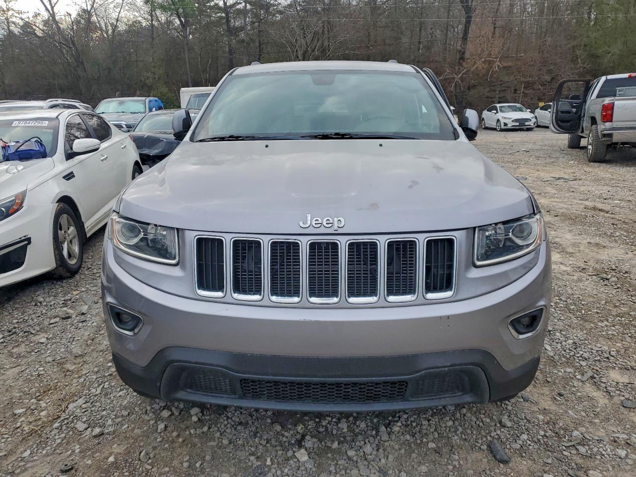 2015 Jeep Grand Cherokee Laredo - Image 5