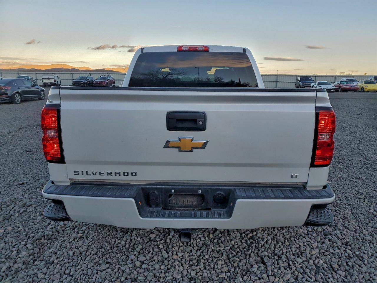 2017 Chevrolet Silverado K1500 Lt - Image 6