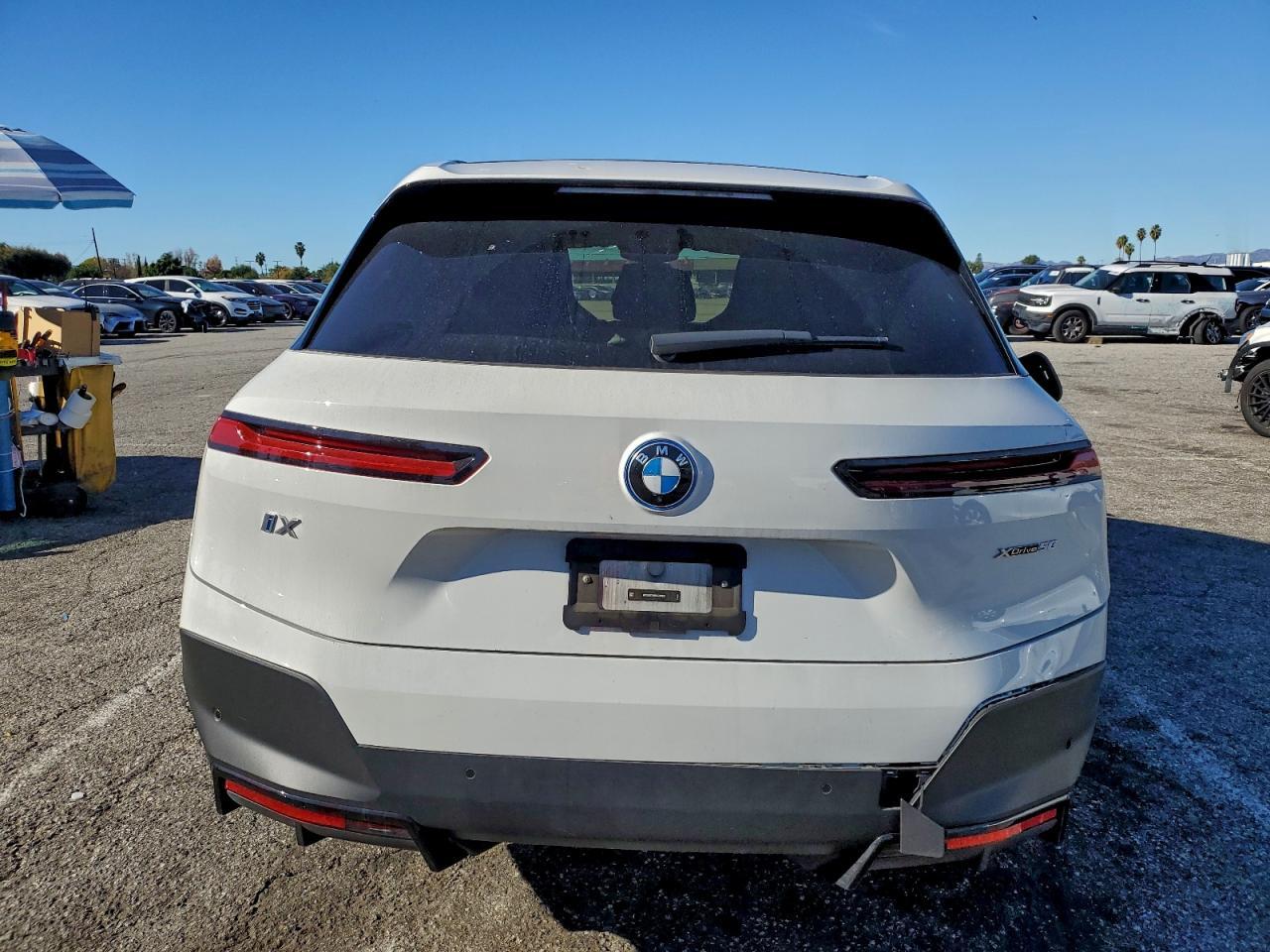 2024 BMW Ix xDrive50 - Фото 6