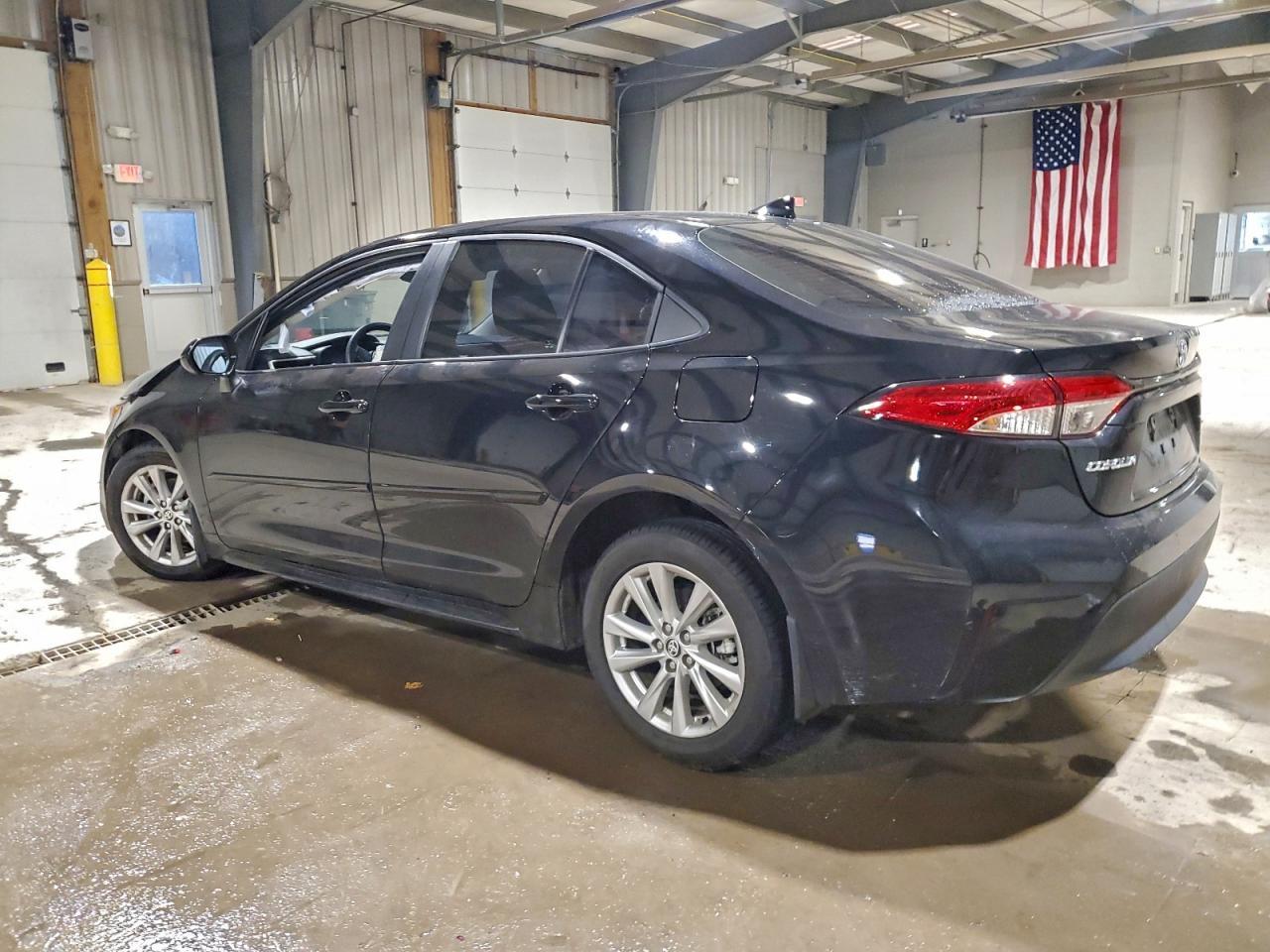 2025 Toyota Corolla Le - Image 2