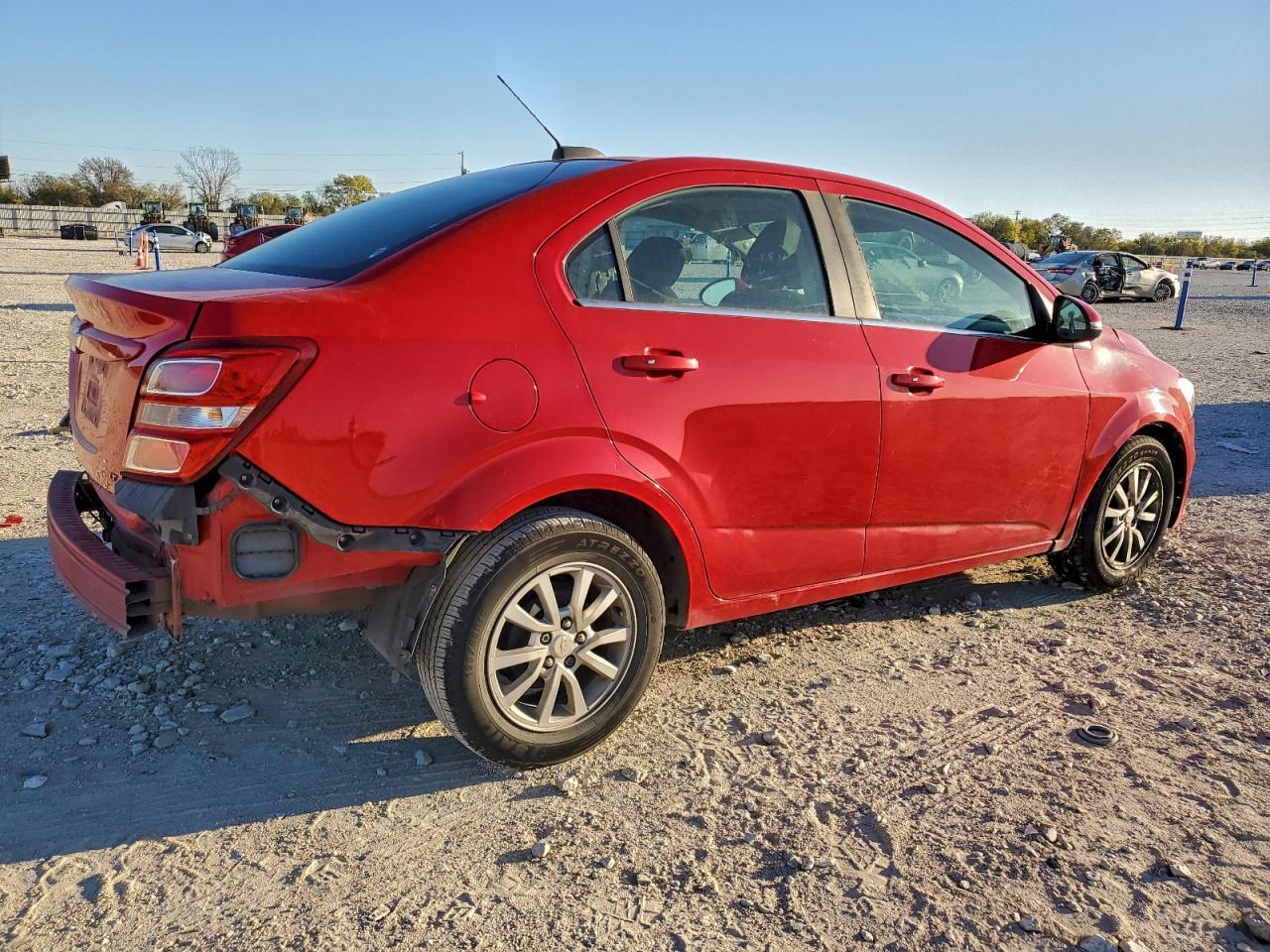 2017 Chevrolet Sonic Lt - Image 3