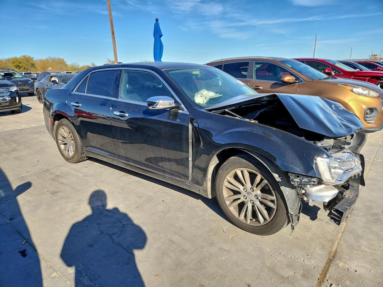 2016 Chrysler 300C - Фото 4