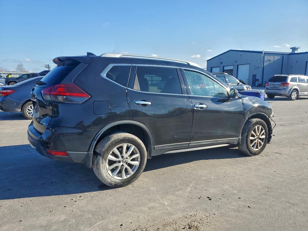 2019 Nissan Rogue S - Image 3