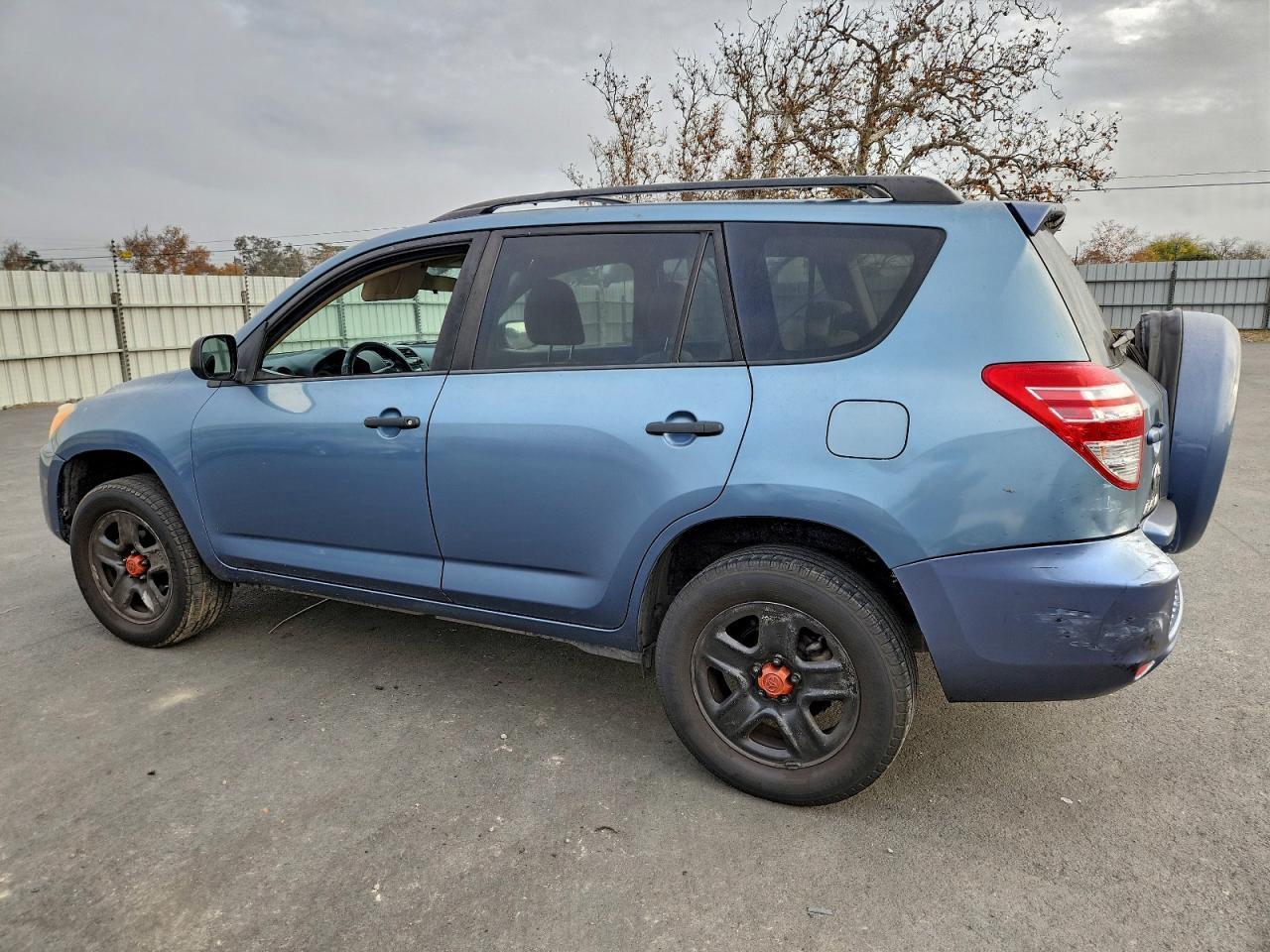 2011 Toyota Rav4 - Image 2