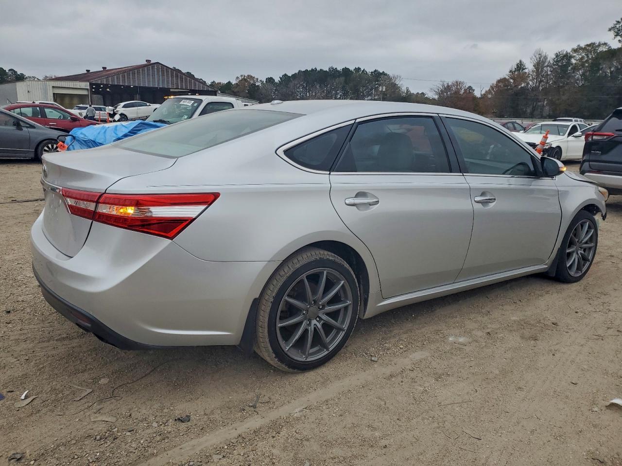 2013 Toyota Avalon Base - Фото 3