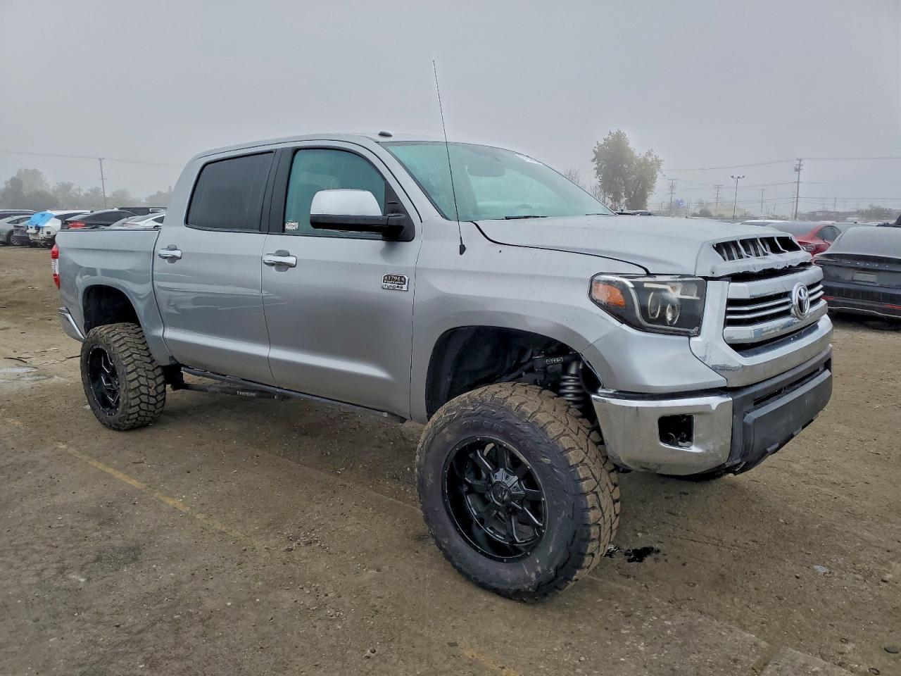 2015 Toyota Tundra Crewmax 1794 - Фото 4