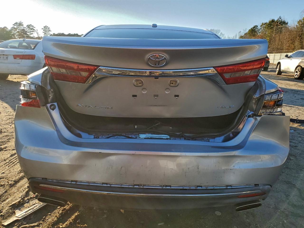 2018 Toyota Avalon Xle - Фото 6