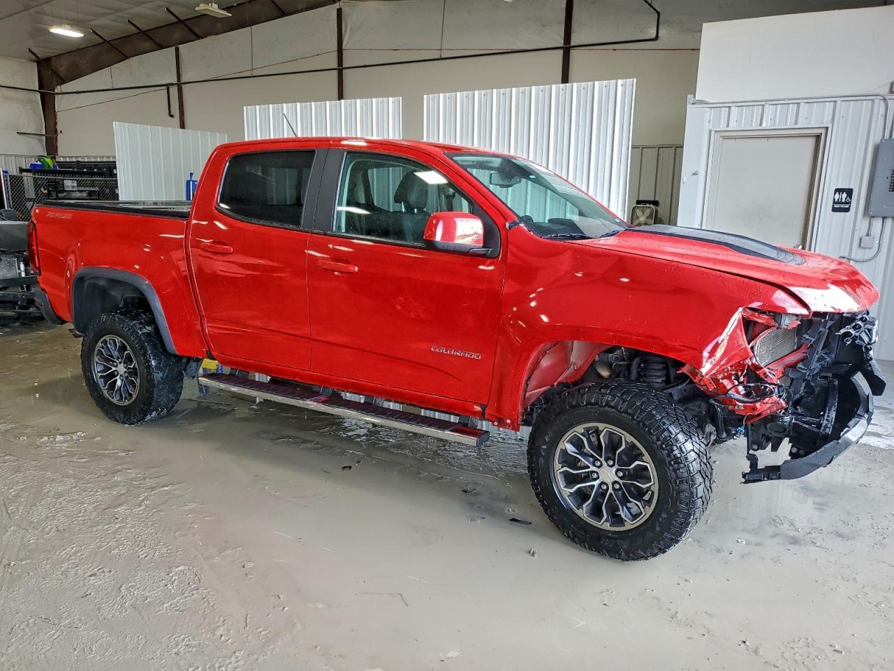 2019 Chevrolet Colorado Zr2 - Image 4