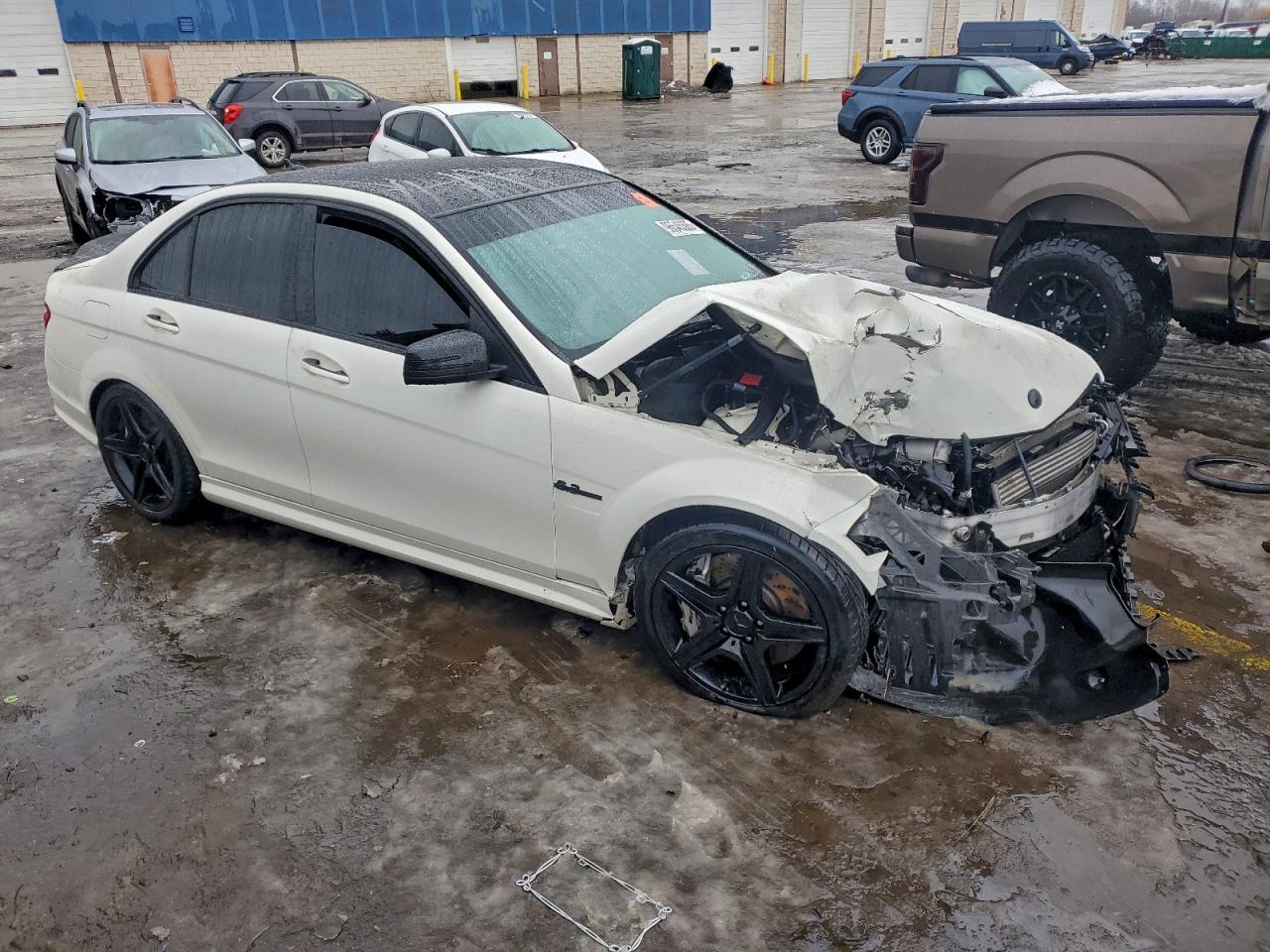 2010 Mercedes-Benz C 63 Amg - Фото 4