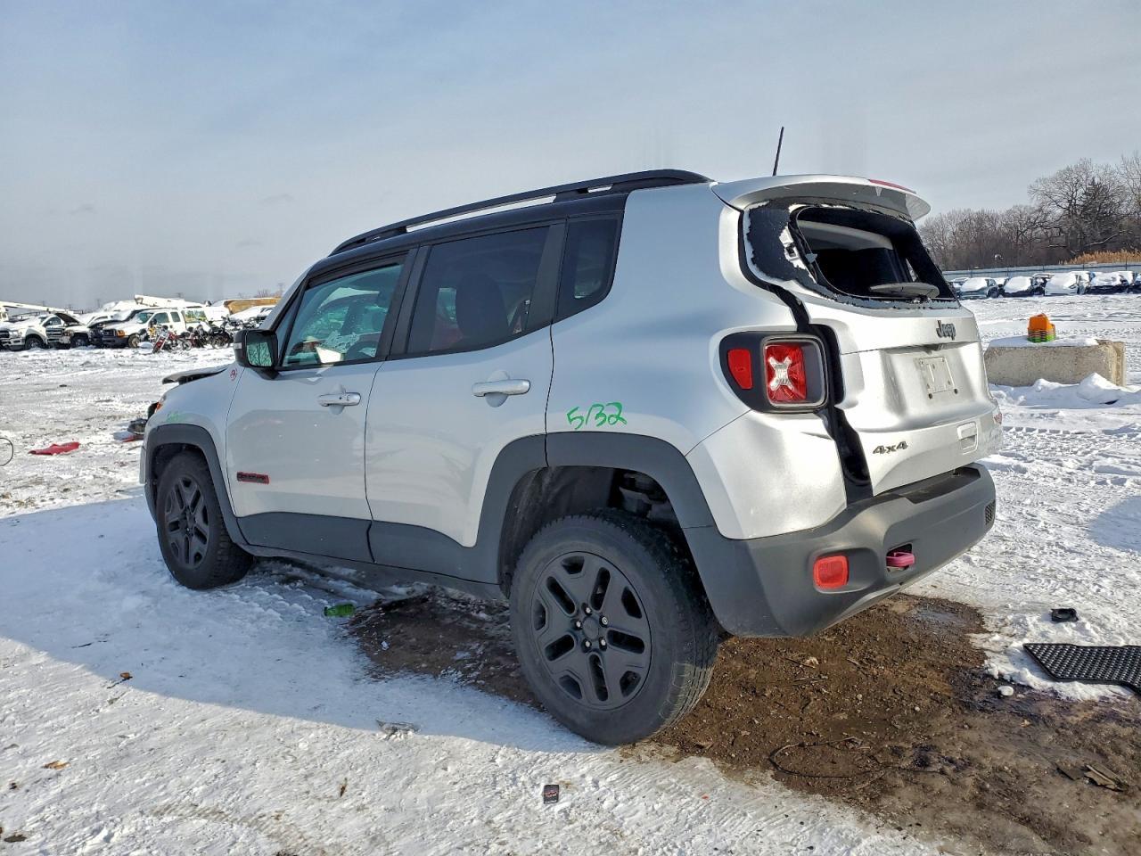 2018 Jeep Renegade Trailhawk - Фото 2