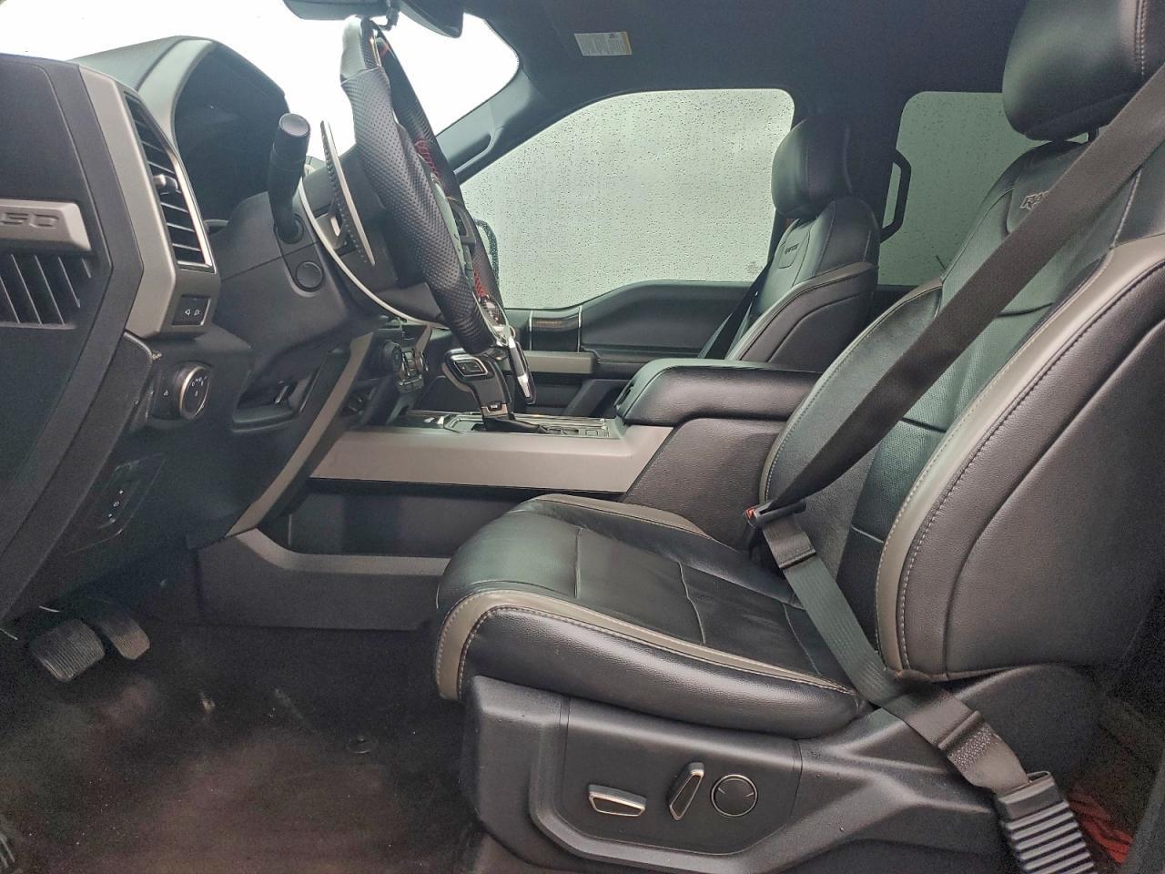 2017 Ford F150 Raptor - Фото 7