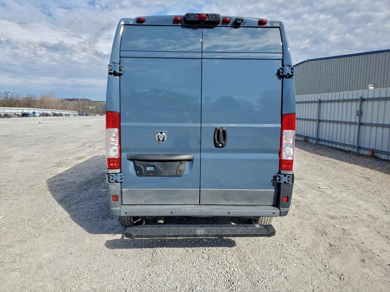 2018 Ram Promaster 2500 Delivery Van - Image 6
