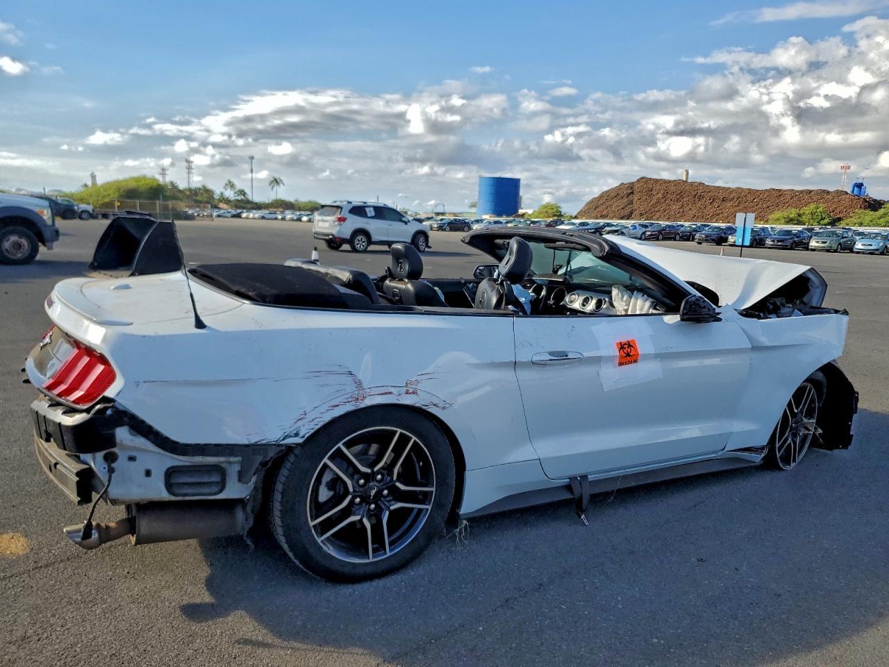 2020 Ford Mustang - Фото 3