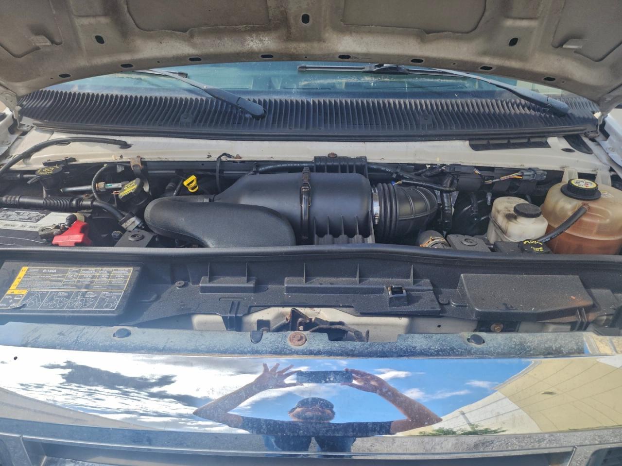 2009 Ford Econoline E350 Super Duty Van - Image 7